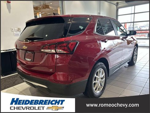 Used 2024 Chevrolet Equinox LT w/ LPO, Floor Liner Package FWD image 4