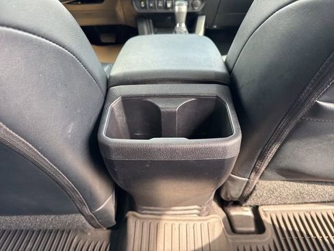 Used 2021 Toyota Tacoma Limited image 24