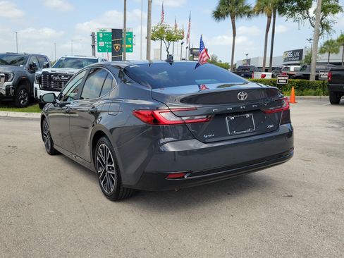 Used 2026 Toyota Camry XLE FWD image 7