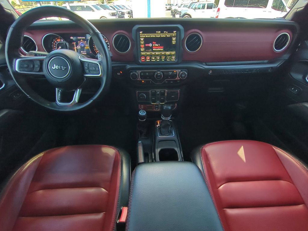 Used 2023 Jeep Wrangler Unlimited Rubicon 392 AWD/4WD image 17