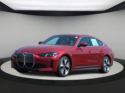 Used 2025 BMW i4 xDrive40i w/ Premium Package image 4