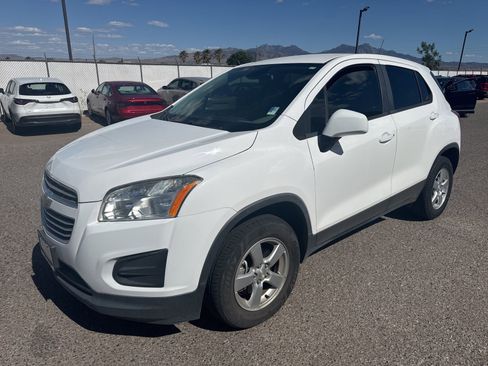 Used 2015 Chevrolet Trax LS AWD/4WD image 1