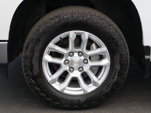 Certified 2023 Chevrolet Silverado 1500 LT image 29