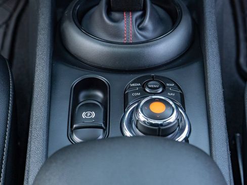 Used 2021 MINI Cooper Clubman S w/ Storage Package AWD/4WD image 25