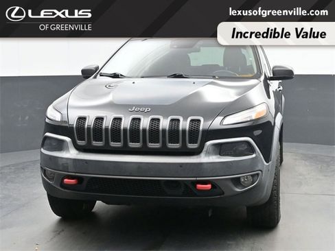 Used 2015 Jeep Cherokee Trailhawk w/ Comfort/Convenience Group image 3
