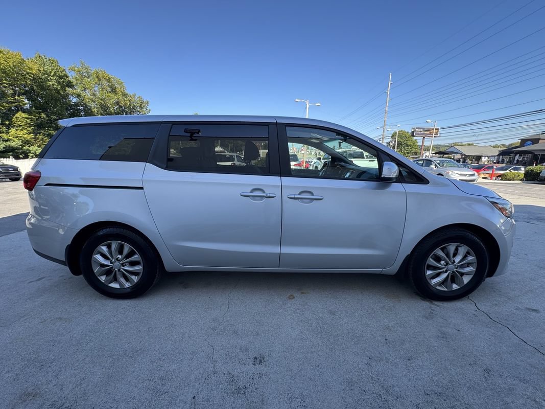 Used 2020 Kia Sedona LX FWD image 7