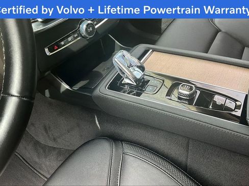 Used 2025 Volvo XC90 B6 Plus AWD/4WD image 20