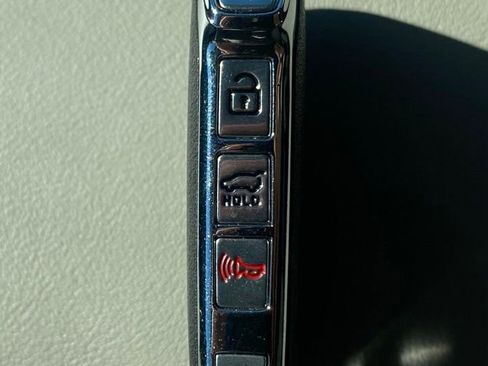 Certified 2024 Kia Sorento SX Prestige image 38