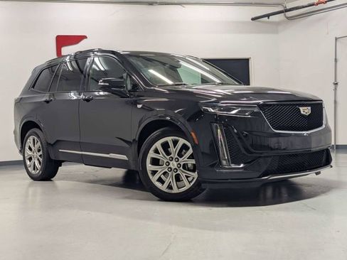 Used 2020 Cadillac XT6 Sport AWD/4WD image 2