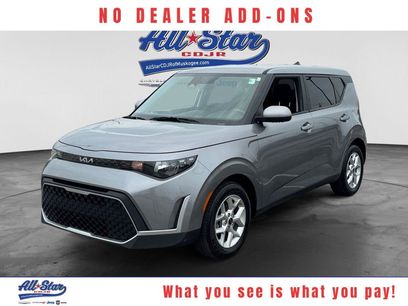 Used 2025 Kia Soul LX w/ LX Technology Package