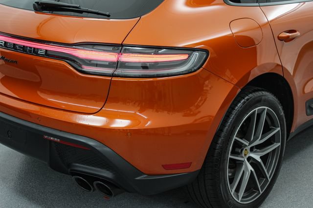 Used 2023 Porsche Macan AWD/4WD image 9