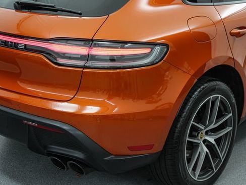 Used 2023 Porsche Macan AWD/4WD image 9
