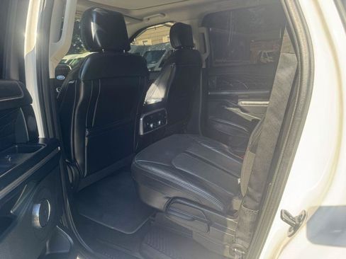 Used 2019 Ford Expedition Max Platinum AWD/4WD image 7