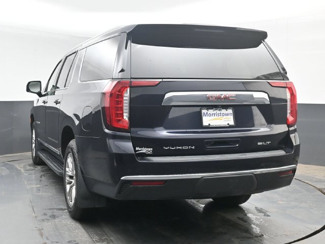 Used 2023 GMC Yukon XL SLT w/ SLT Premium Package AWD/4WD image 12