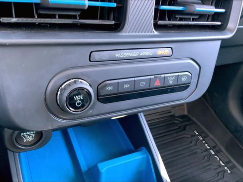 Used 2025 Ford Maverick XLT w/ Equipment Group 302A image 31