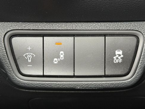 Used 2024 Kia Forte LXS w/ LXS Technology Package FWD image 21