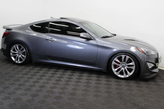 Used 2016 Hyundai Genesis Coupe 3.8 RWD image 5