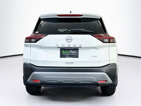 Used 2023 Nissan Rogue S AWD/4WD image 7