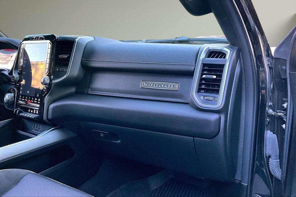 Used 2023 RAM 1500 Laramie AWD/4WD image 26