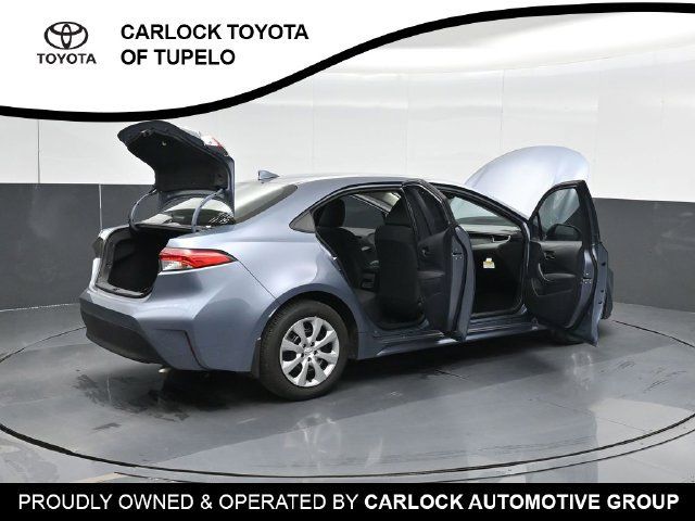Used 2026 Toyota Corolla LE FWD image 60