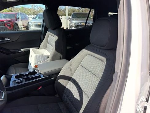 New 2026 Chevrolet Equinox LT w/ Safety and Technology Package FWD image 20