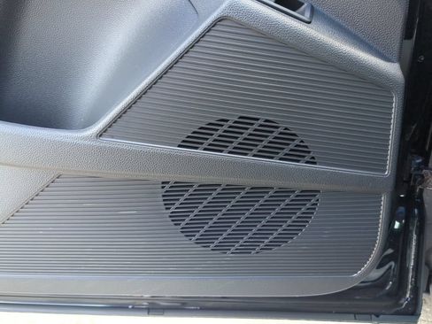 Certified 2022 Volkswagen Taos S FWD image 17