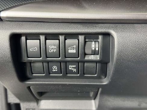 Used 2023 Subaru Forester Premium AWD/4WD image 19