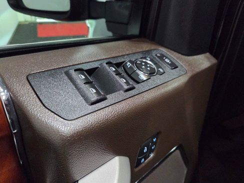 Used 2020 Ford F250 King Ranch w/ King Ranch Ultimate Package AWD/4WD image 36