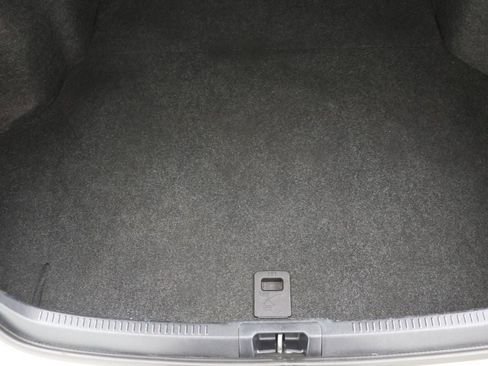 Used 2017 Toyota Camry LE FWD image 25