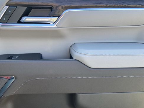 New 2026 GMC Sierra 1500 SLT w/ SLT Premium Plus Package image 18