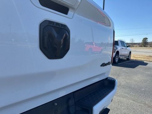 Used 2021 RAM 1500 Big Horn image 12