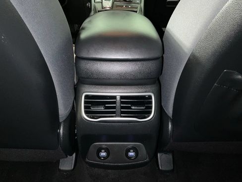Used 2023 Hyundai Santa Fe SEL FWD image 17