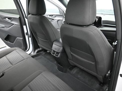 Used 2025 Chevrolet Equinox LT image 12