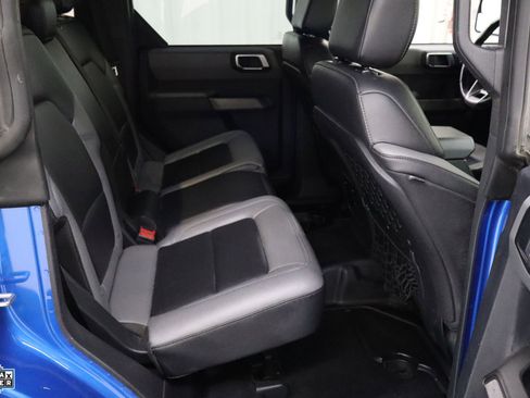 Used 2022 Ford Bronco Black Diamond image 27