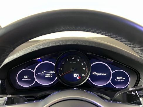 Certified 2023 Porsche Cayenne image 29