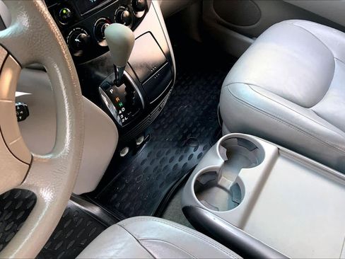 Used 2008 Toyota Sienna LE image 15