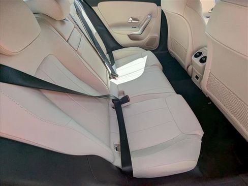 Used 2023 Mercedes-Benz CLA 250 4MATIC image 21