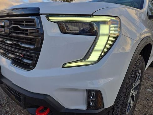 New 2026 GMC Acadia AT4 w/ Luxury Package image 9