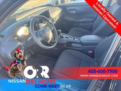 Used 2025 Honda HR-V LX image 3