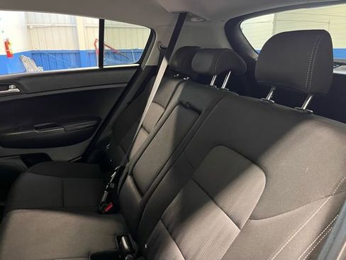 Used 2022 Kia Sportage LX FWD image 18