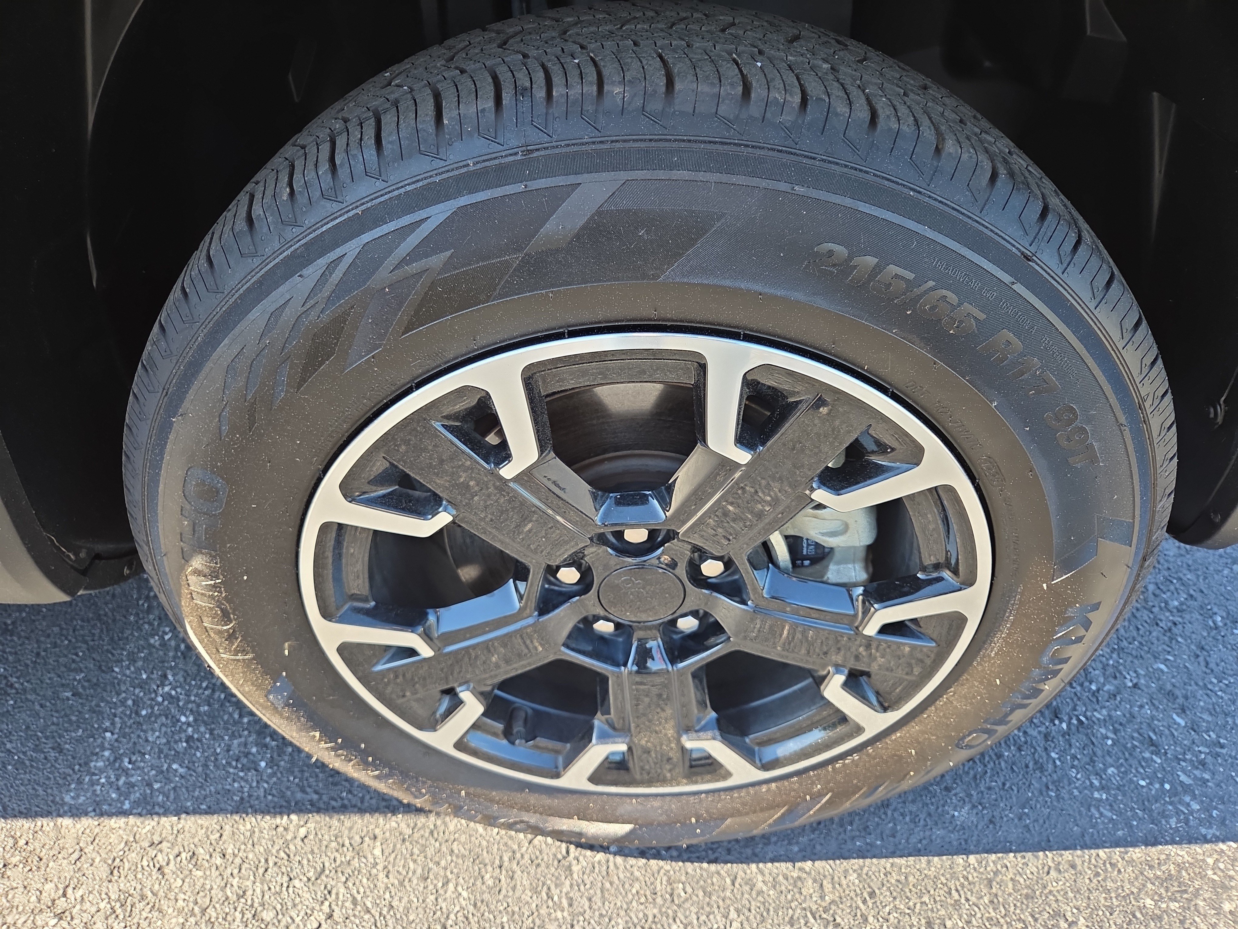 Certified 2023 Jeep Renegade Latitude AWD/4WD image 10