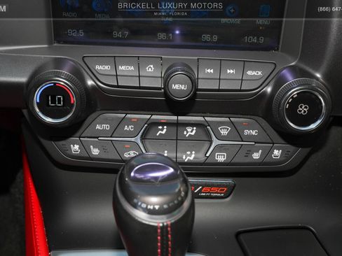 Used 2019 Chevrolet Corvette Z06 RWD image 17