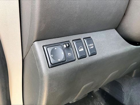 Used 2020 Nissan Frontier PRO-4X w/ Pro-4x Utility Package image 30