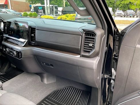 Used 2023 Chevrolet Silverado 1500 LT AWD/4WD image 13