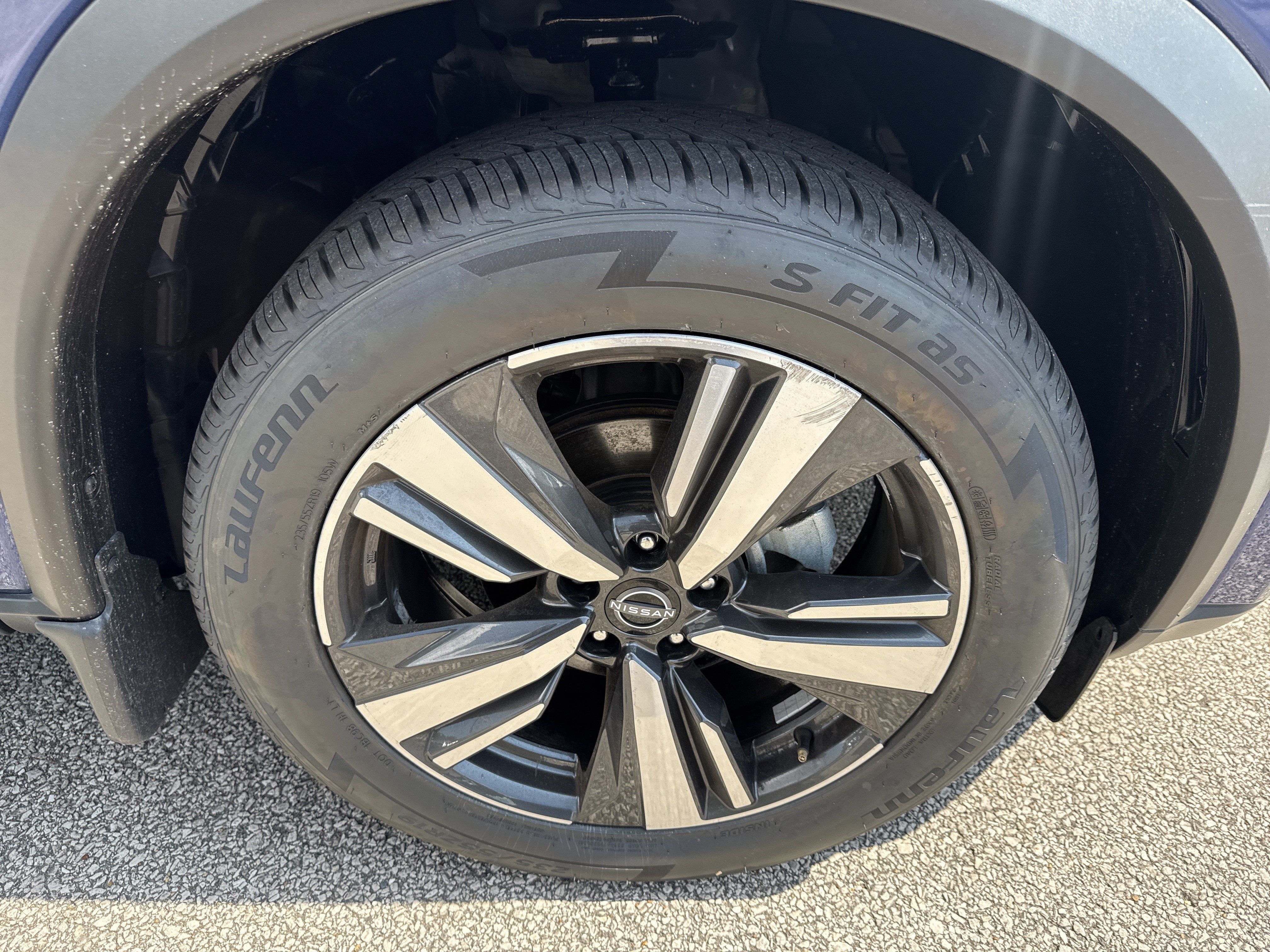 Used 2023 Nissan Rogue Platinum FWD image 12