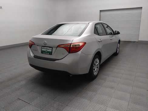 Used 2017 Toyota Corolla LE image 9
