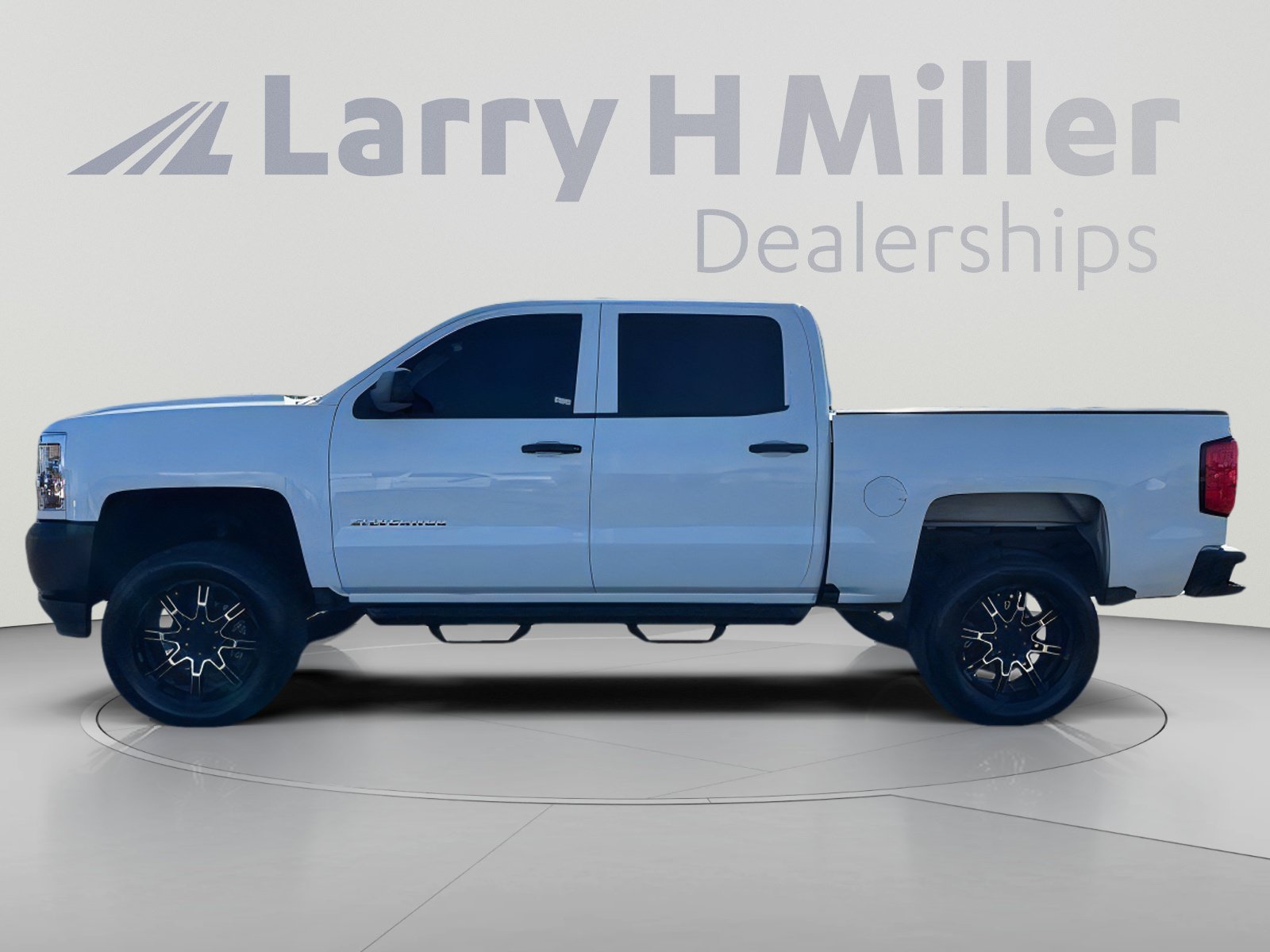 Used 2016 Chevrolet Silverado 1500 W/T w/ Trailering Package RWD image 3