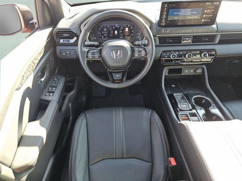 Certified 2026 Honda Passport TrailSport Elite image 5