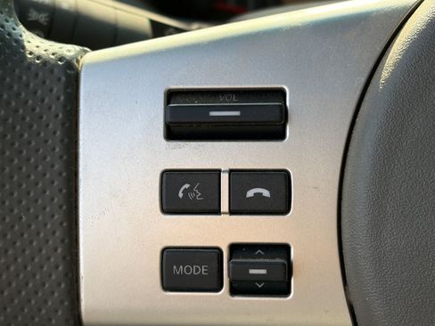 Used 2015 Nissan Frontier SV AWD/4WD image 10