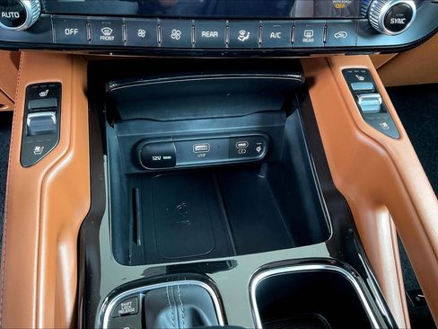 Used 2024 Kia Telluride SX X-Line image 16